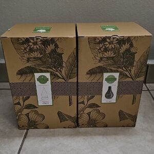 Set of Two Brown and Black Tea Boxes
